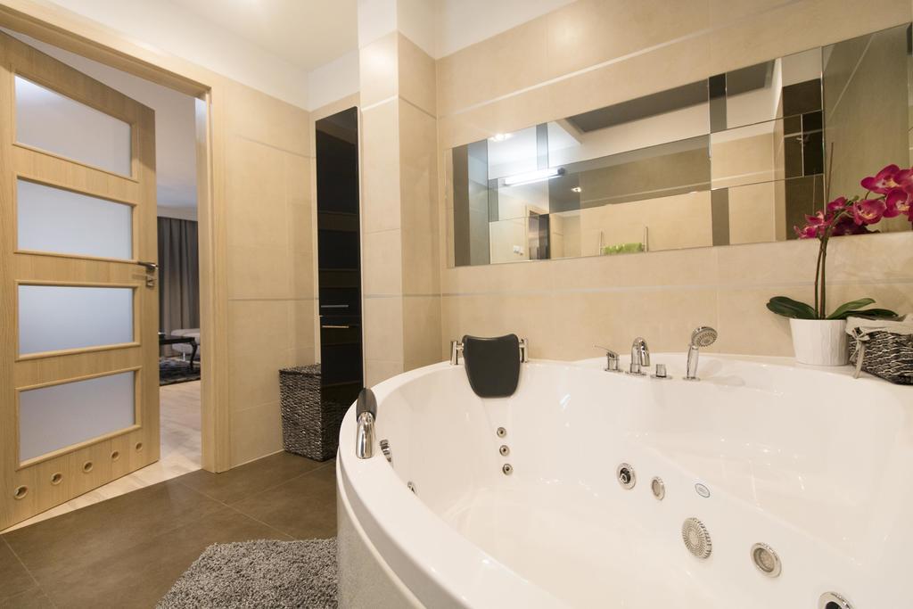 Kings City - Skawinska Apartment Krakov Exteriér fotografie